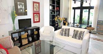 Apartamentos Pilatos King'S Inn