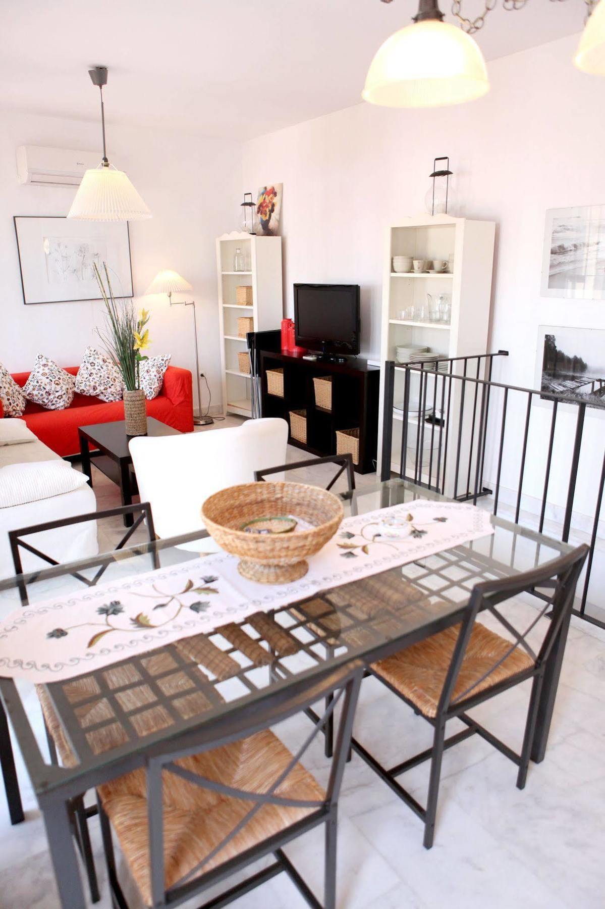 Apartamentos Pilatos King'S Inn * Seville