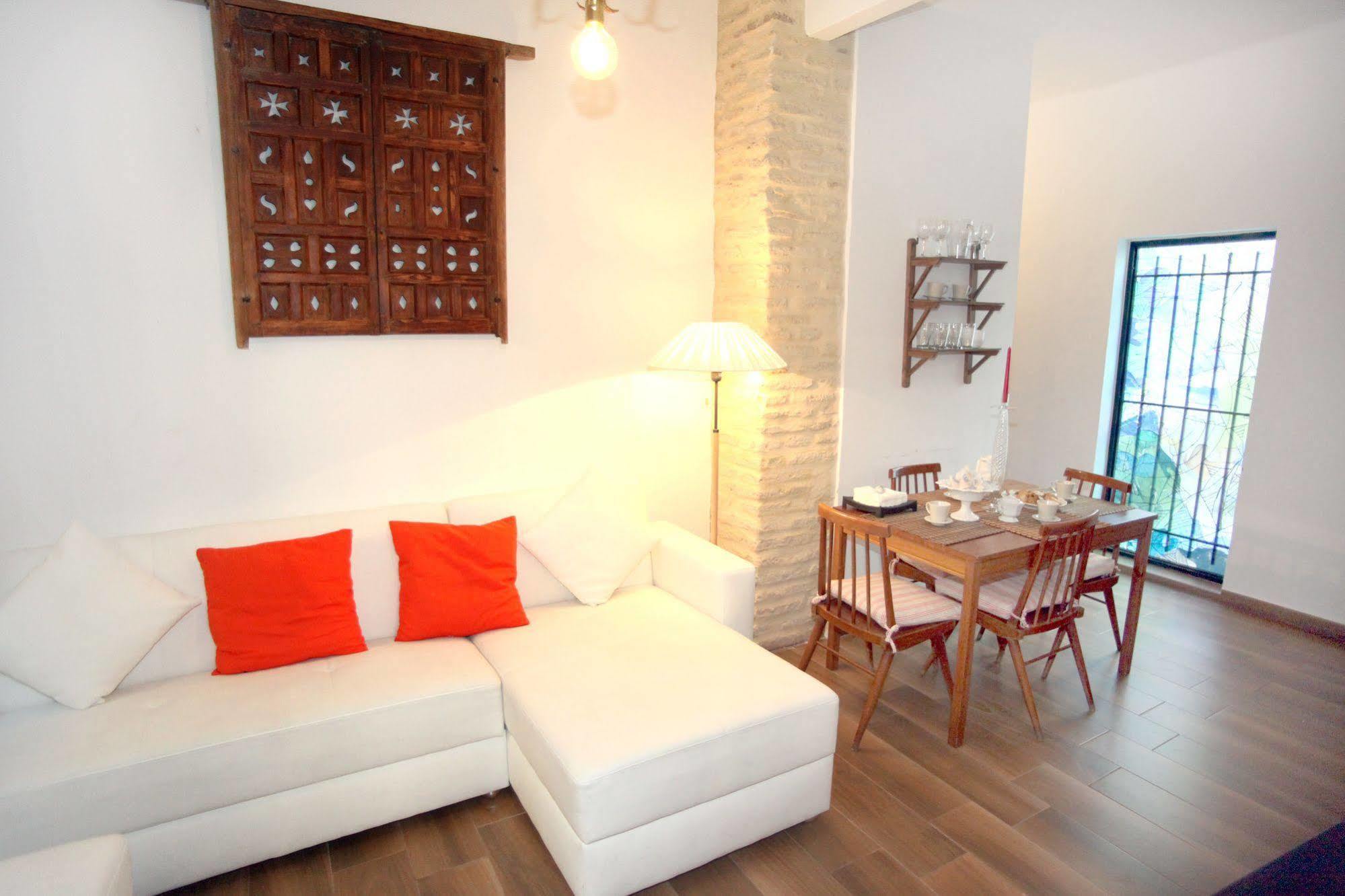 Apartamentos Pilatos King'S Inn *